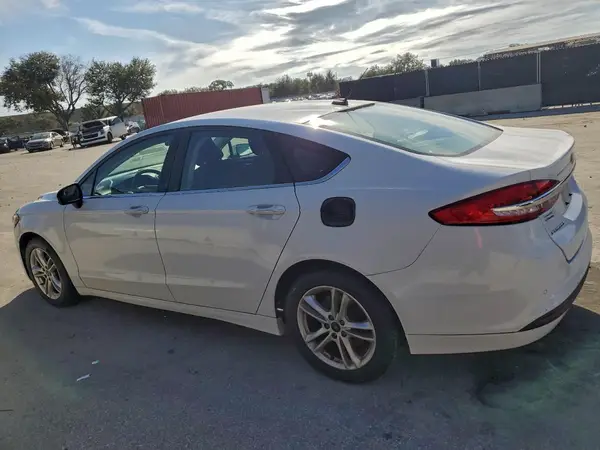 3FA6P0H77JR113510 2018 FORD FUSION - Image 2
