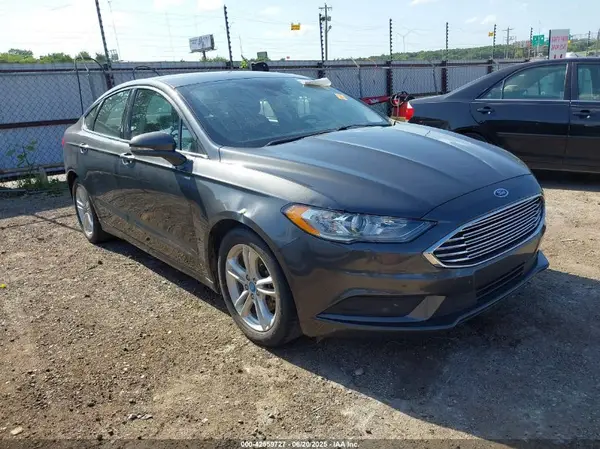 3FA6P0H77JR125785 2018 FORD FUSION - Image 1
