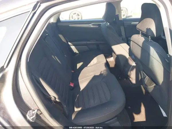 3FA6P0H77JR195920 2018 FORD FUSION - Image 8