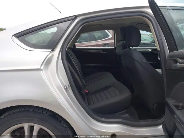 3FA6P0H77JR197943 2018 FORD FUSION - Image 8