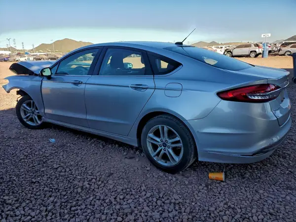 3FA6P0H77JR241682 2018 FORD FUSION - Image 2