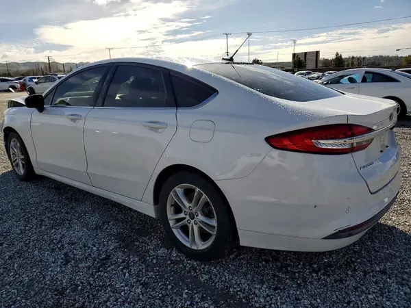 3FA6P0H77JR261513 2018 FORD FUSION - Image 2