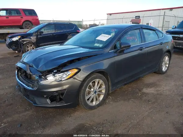 3FA6P0H77KR210031 2019 FORD FUSION - Image 2