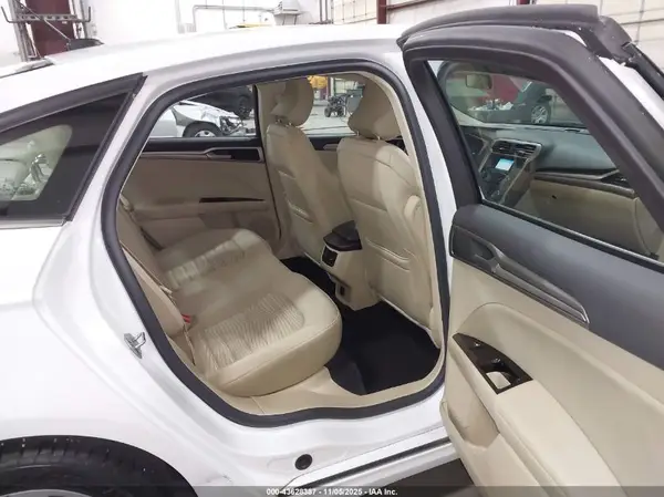 3FA6P0H78GR360804 2016 FORD FUSION - Image 8