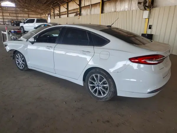 3FA6P0H78HR144579 2017 FORD FUSION - Image 2