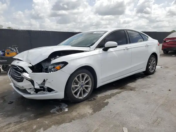 3FA6P0H78HR163746 2017 FORD FUSION - Image 1