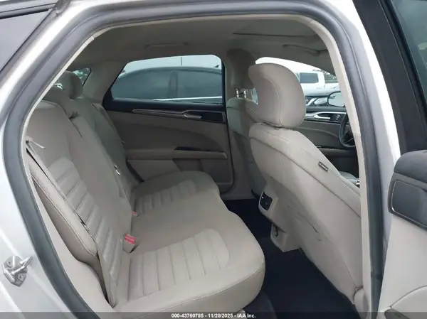 3FA6P0H78HR171605 2017 FORD FUSION - Image 8