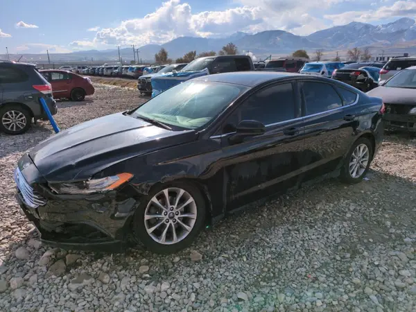 3FA6P0H78HR180210 2017 FORD FUSION - Image 1