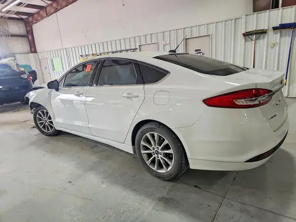 3FA6P0H78HR186539 2017 FORD FUSION - Image 2