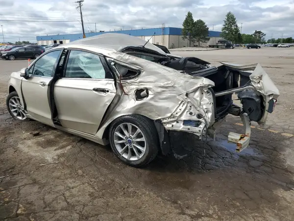 3FA6P0H78HR205557 2017 FORD FUSION - Image 2