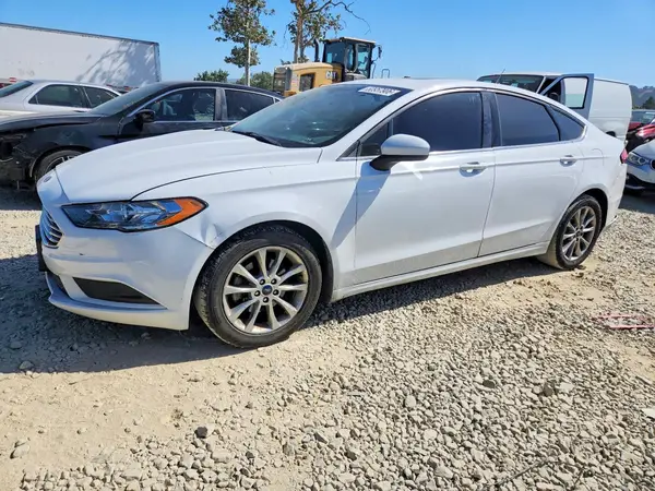 3FA6P0H78HR221726 2017 FORD FUSION - Image 1