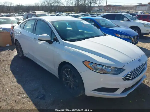 3FA6P0H78HR235819 2017 FORD FUSION - Image 1