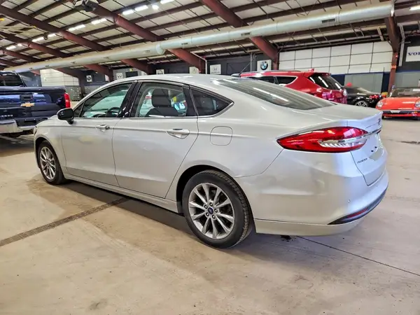 3FA6P0H78HR370590 2017 FORD FUSION - Image 2