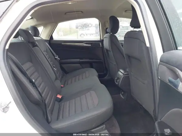 3FA6P0H78HR372338 2017 FORD FUSION - Image 8