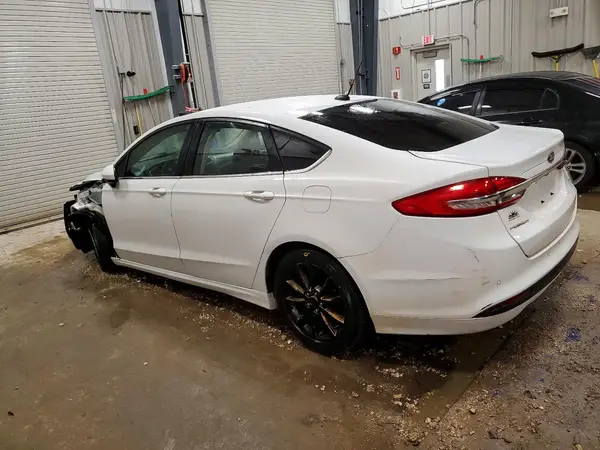 3FA6P0H78HR380018 2017 FORD FUSION - Image 2