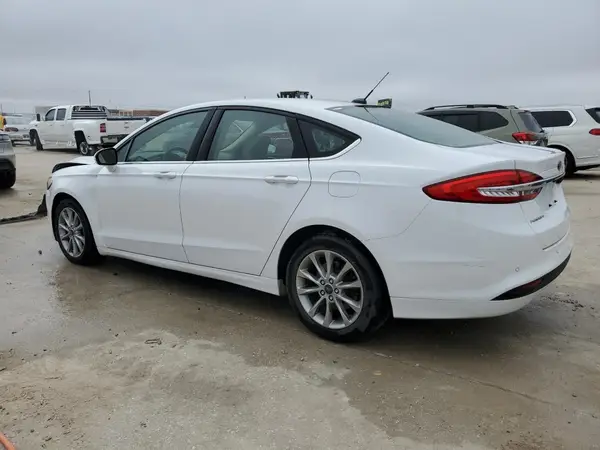 3FA6P0H78HR388068 2017 FORD FUSION - Image 2