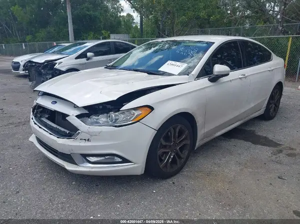 3FA6P0H78HR402860 2017 FORD FUSION - Image 2