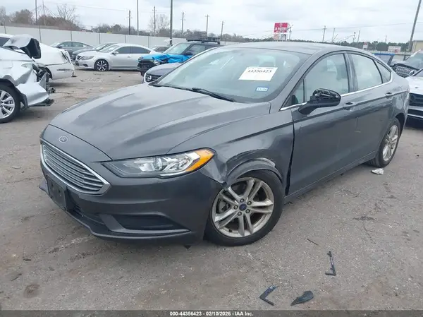 3FA6P0H78JR109742 2018 FORD FUSION - Image 2