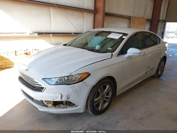 3FA6P0H78JR152025 2018 FORD FUSION - Image 2