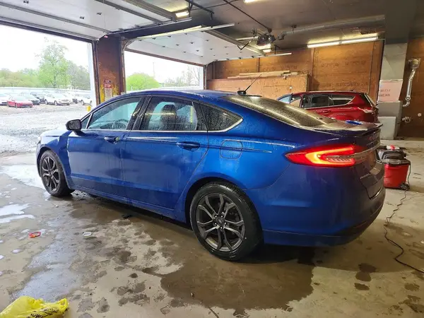 3FA6P0H78JR175000 2018 FORD FUSION - Image 2