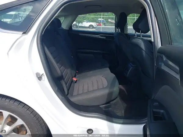 3FA6P0H78LR237689 2020 FORD FUSION - Image 8