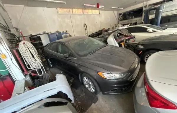 3FA6P0H79HR117620 2017 FORD FUSION - Image 1