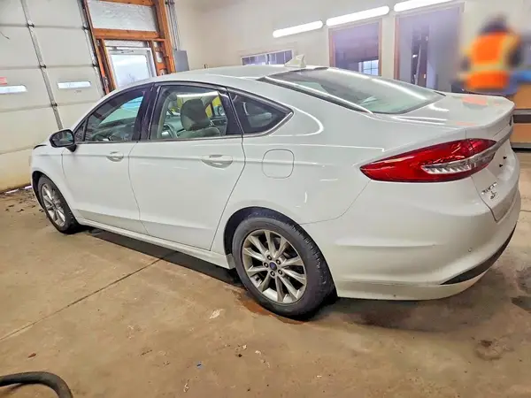 3FA6P0H79HR186324 2017 FORD FUSION - Image 2