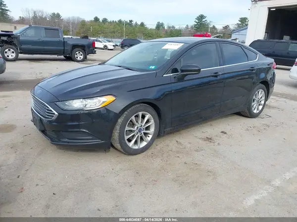 3FA6P0H79HR345584 2017 FORD FUSION - Image 2