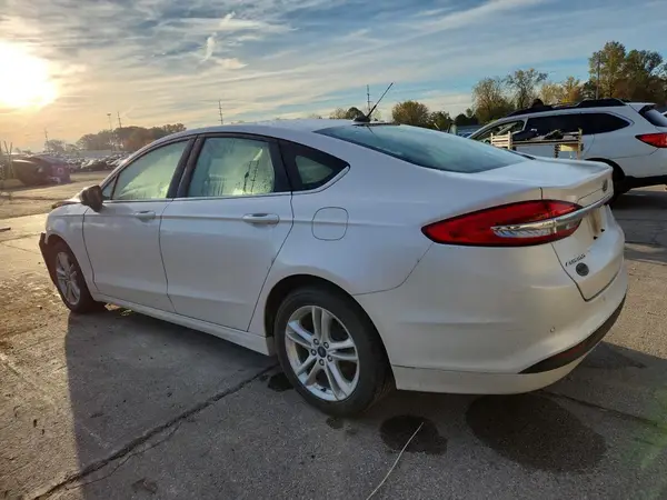 3FA6P0H79JR190962 2018 FORD FUSION - Image 2