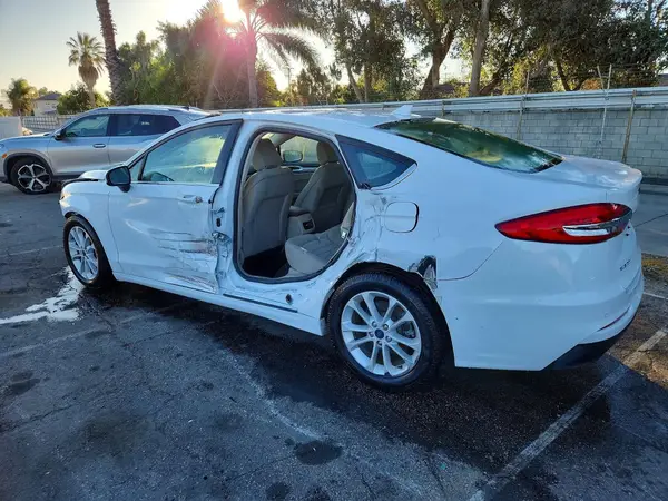 3FA6P0H79LR244635 2020 FORD FUSION - Image 2