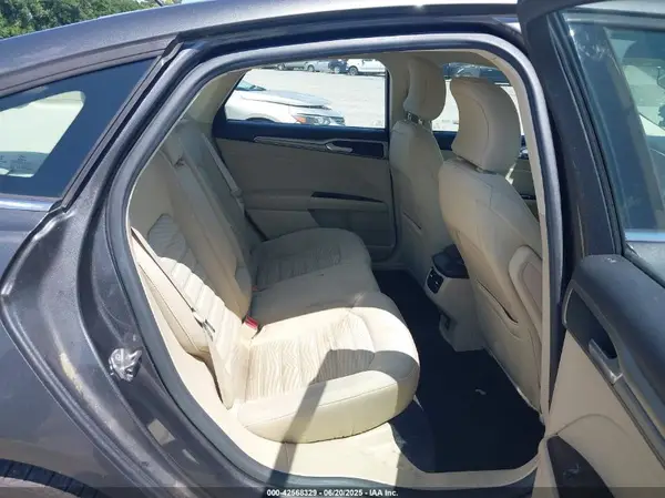 3FA6P0H7XGR109248 2016 FORD FUSION - Image 8