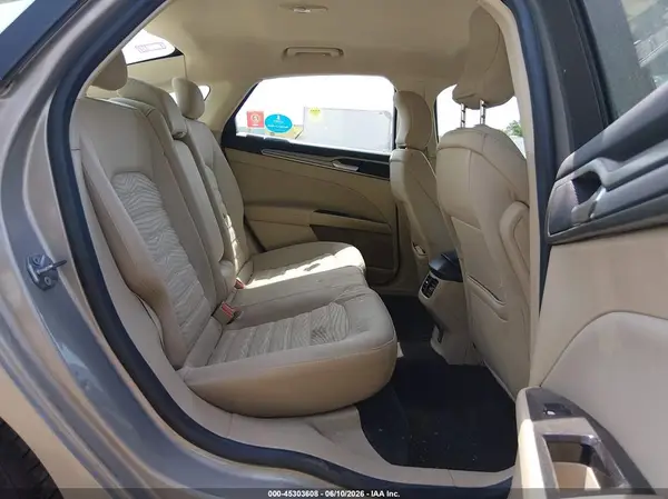 3FA6P0H7XGR119813 2016 FORD FUSION - Image 8