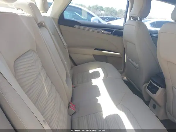 3FA6P0H7XGR121173 2016 FORD FUSION - Image 8