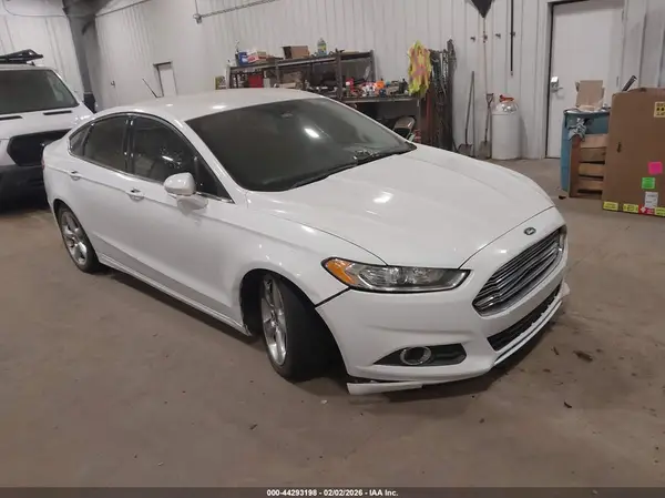 3FA6P0H7XGR130410 2016 FORD FUSION - Image 1