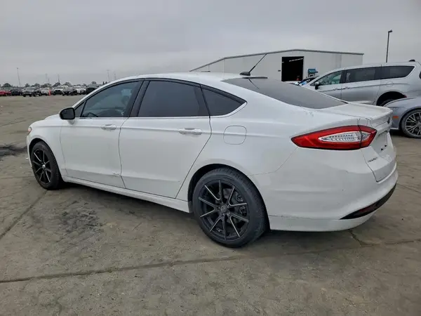 3FA6P0H7XGR150608 2016 FORD FUSION - Image 2