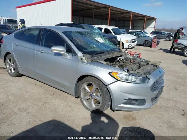 3FA6P0H7XGR160247 2016 FORD FUSION - Image 1