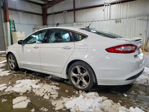 3FA6P0H7XGR178246 2016 FORD FUSION - Image 2