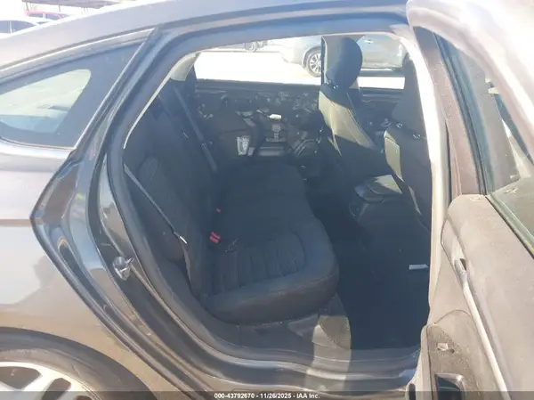 3FA6P0H7XGR241118 2016 FORD FUSION - Image 8