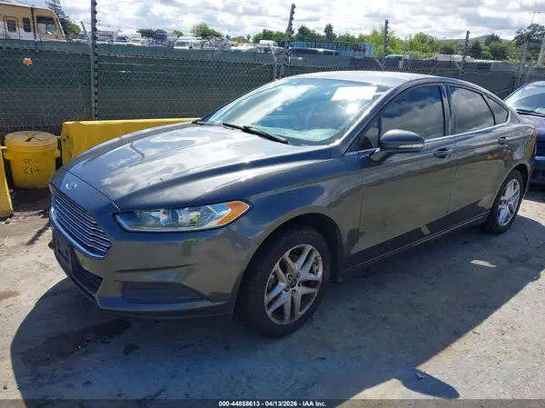 3FA6P0H7XGR260073 2016 FORD FUSION - Image 2