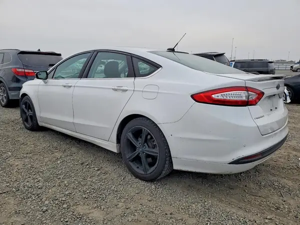 3FA6P0H7XGR291565 2016 FORD FUSION - Image 2