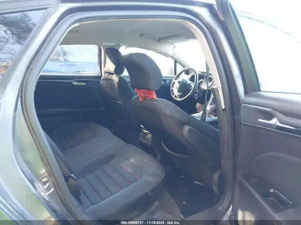 3FA6P0H7XGR305612 2016 FORD FUSION - Image 8