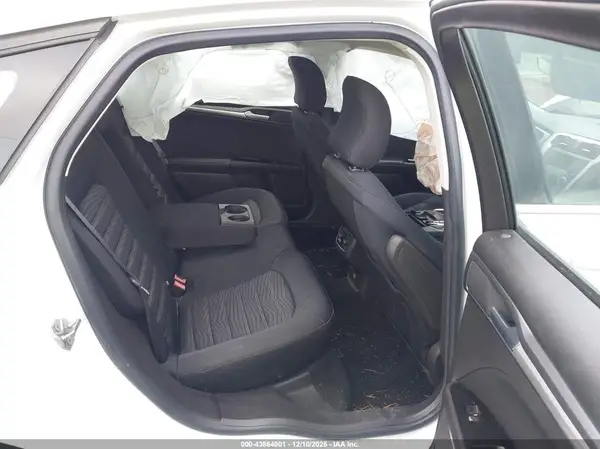 3FA6P0H7XGR307053 2016 FORD FUSION - Image 8
