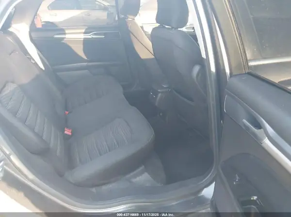 3FA6P0H7XGR307229 2016 FORD FUSION - Image 8