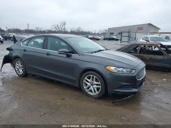 3FA6P0H7XGR331935 2016 FORD FUSION - Image 1