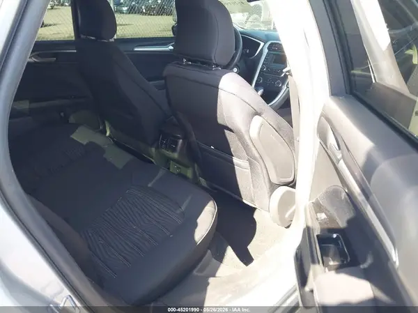 3FA6P0H7XGR352641 2016 FORD FUSION - Image 8