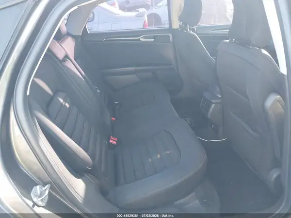3FA6P0H7XGR357385 2016 FORD FUSION - Image 8