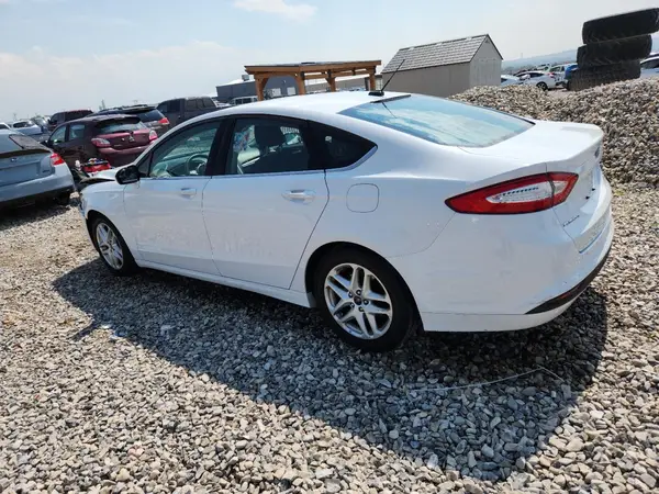 3FA6P0H7XGR358570 2016 FORD FUSION - Image 2