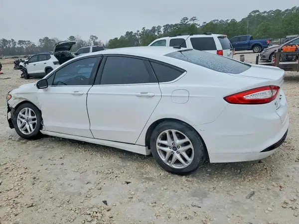 3FA6P0H7XGR359136 2016 FORD FUSION - Image 2