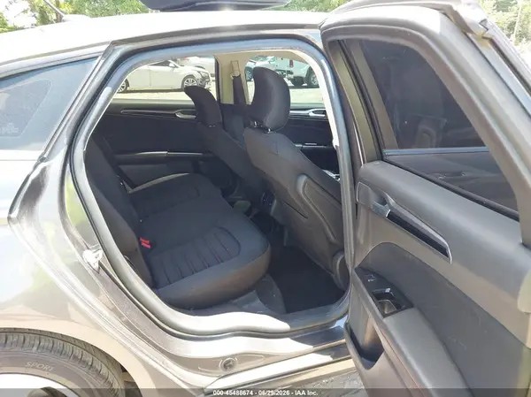3FA6P0H7XGR363879 2016 FORD FUSION - Image 8
