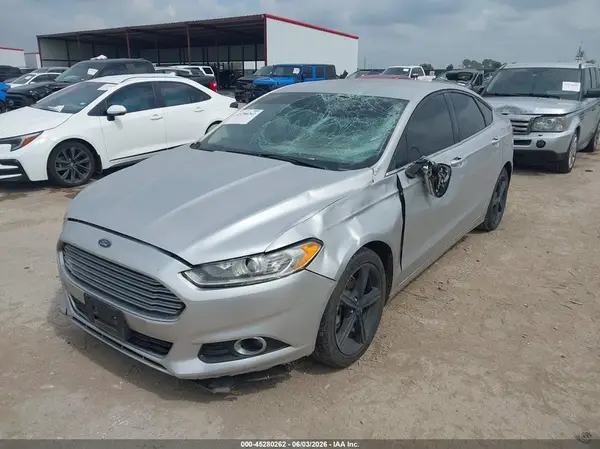 3FA6P0H7XGR382433 2016 FORD FUSION - Image 2